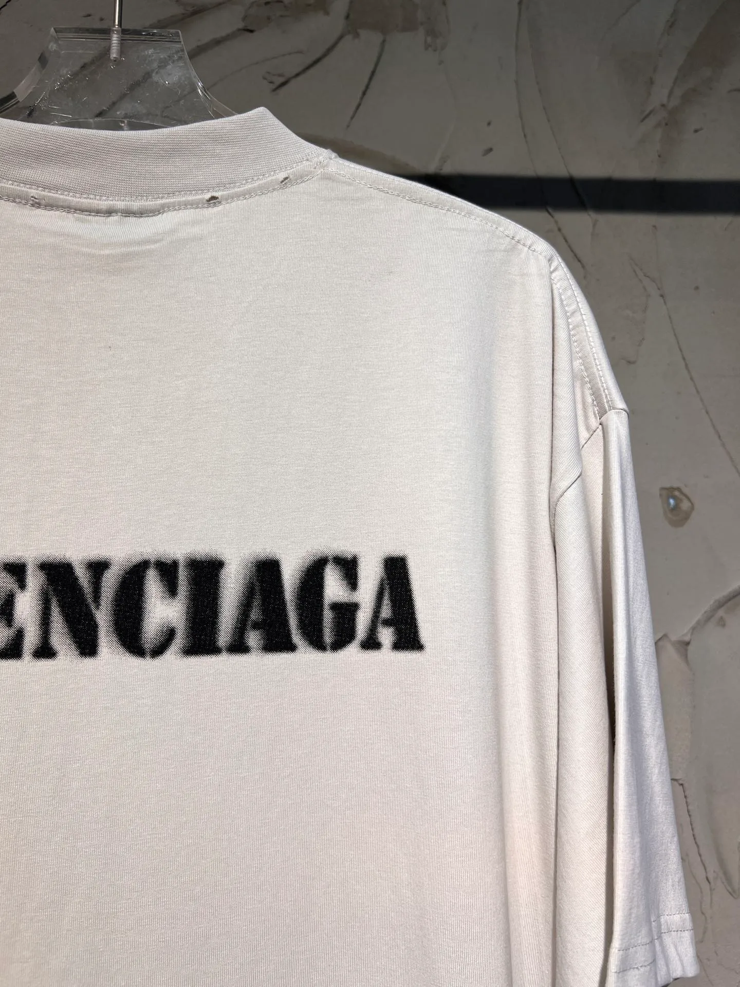 Balenciaga New Arrival 24ss New Arrival BLCGNew Arrival LOGO ，Stencil Type Retro T ·Retro · · · · · stencil type · · ： ， ·Size：1-2-3-4( Same Style)